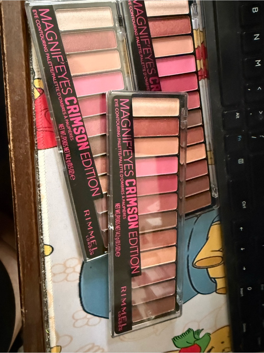 Rimmel London Magnif'Eyes Crimson Edition Eyeshadow Palette - Pink & Rose Shades